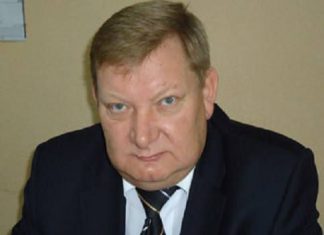 История о том, что добрым словом и полезными знакомствами можно добиться большего, чем просто добрым словом