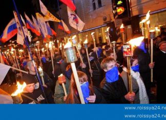 Компания Nescafe устроила факельное шествие для рекламы своей продукции в Цюрихе