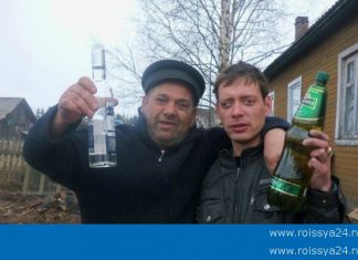 Находящийся в эпицентре очередного секс-скандала итальянский премьер Сильвио Берлускони получил неожиданную поддержку со стороны известного порноактера Рокко Сиффреди: Рим, Италия