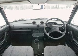 Для Владивостока начнут делать ВАЗ с правым рулем