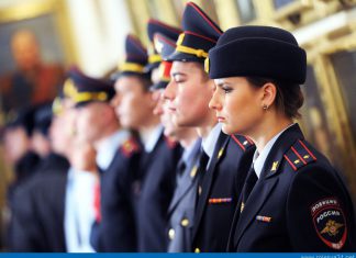 РПЦ предложила внести распятие в официальную символику МВД РФ