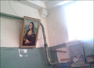 Картиной пера известного мастера ополченцы Новороссии украсили будущий дом