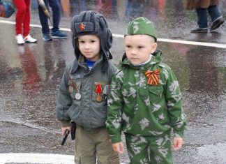 Киевляне бесплатно поставят в Донецк гробы для самых маленьких ополченцев