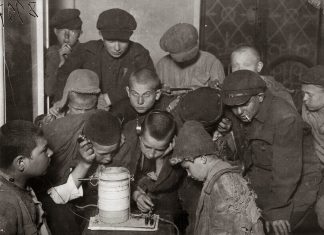 Импорто Российские учёные из Сколково работают над проектом "Глонасс"