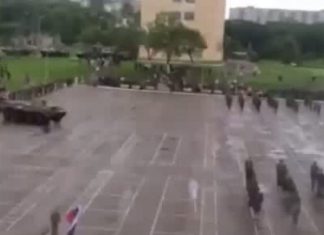 Видео: Бандеровцы оторвали семенники русскому солдату во время присяги