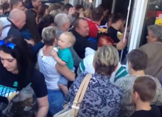 (Видео) В Орле взят штурмом магазин с дешёвыми пельменями, котлетами и коньяком