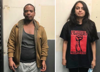 Возле города Пекина ходят–бродят хунвейбины