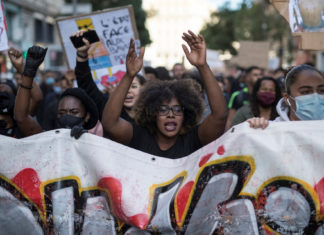 На волнах Орды традиционная рубрика «Увидеть Париж и офигеть»