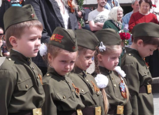 Милонов бешено требует усилить патриотическую долбёжку школоты