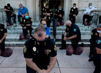 Ведущий Первого канала назвал американских полицейских бесправными терпилами