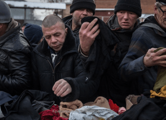 Россиянские холопы стали в 2 раза беднее теперь