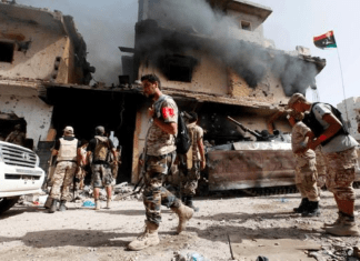 Там в Ливии некоторое дерьмо происходит.