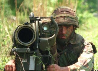 Англичанка гадитЪ: Britans Anti–Tank Weapon